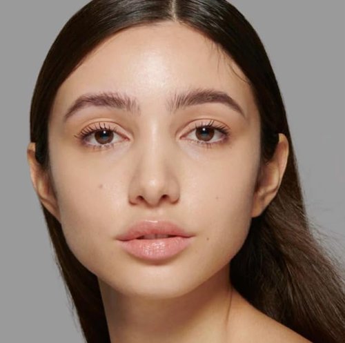 Lisa Eldridge Seamless Skin Foundation - Flawless Coverage in Shade No. 9
