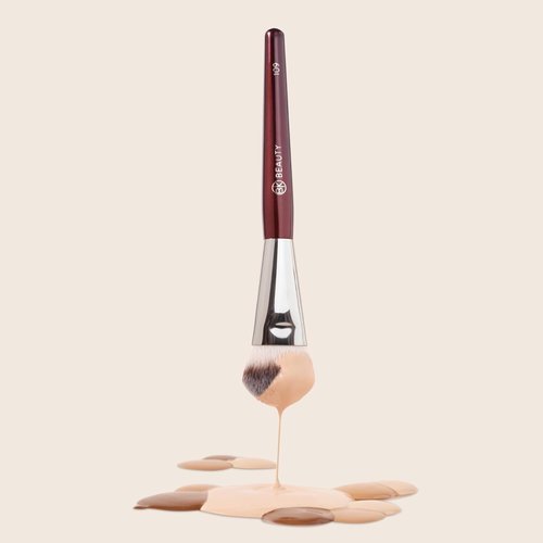 BK Beauty Brushes - 109 Mini Contoured Foundation Brush - Perfect for Liquid & Cream Foundations | Ideal for Bronzer, Blush & Highlighter