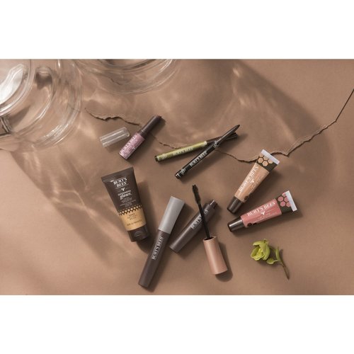 Burt's Bees All Aflutter Multi-Benefit Mascara - 100% Natural Origin, Classic Black, 0.32 Ounce
