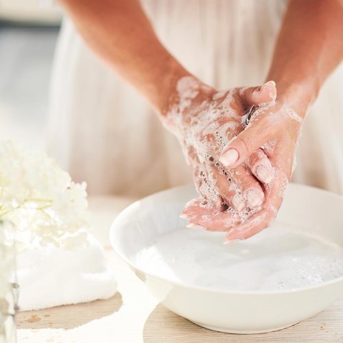 OLVERUM - Natural Purifying Hand Wash | Vegan Skin Care for Clean Hands (8.5 fl oz | 250 ml)