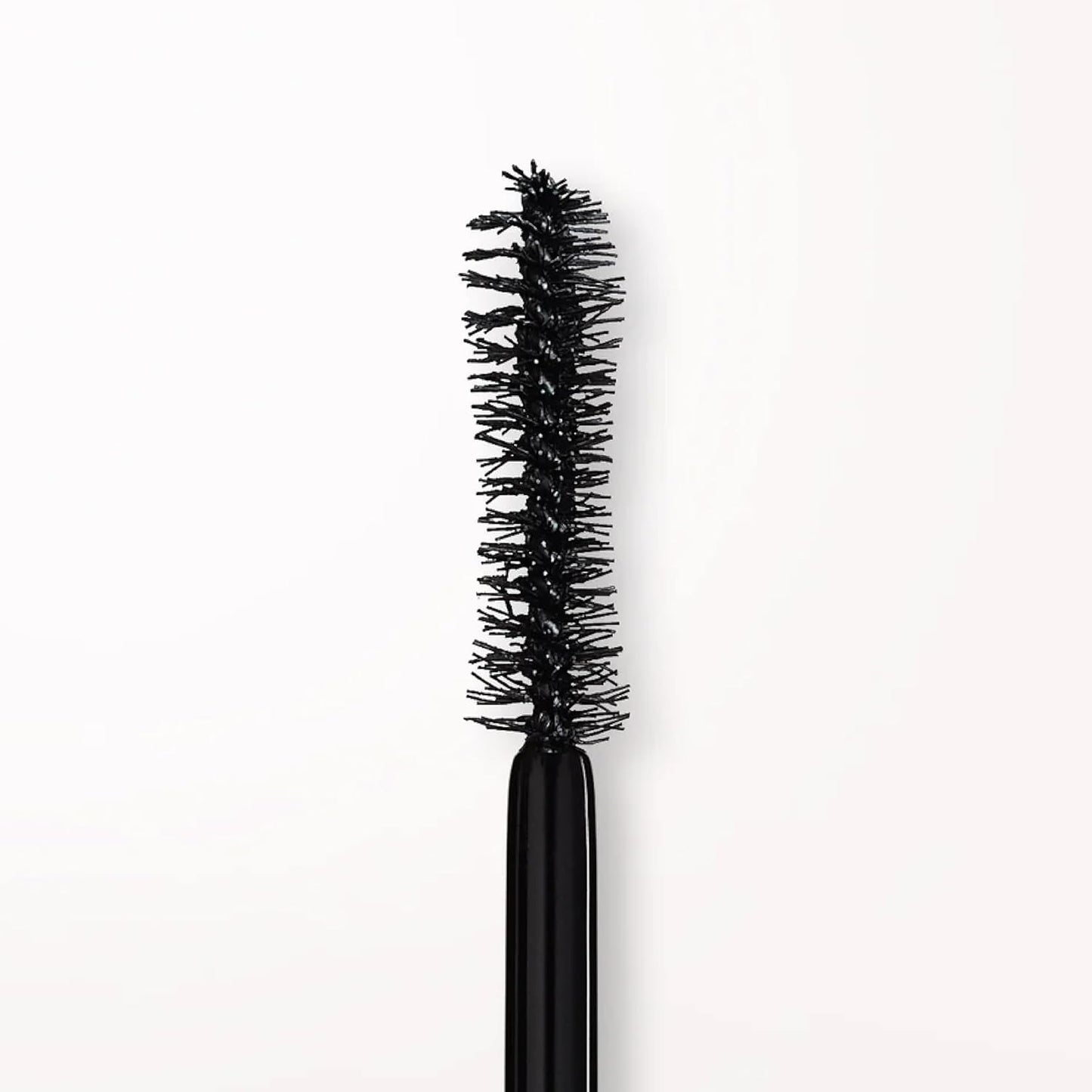 stila HUGE Extreme Lash Mascara, Intense Black | Volume, Full Length, Curl, Lift, No Clump, Crunch or Smudge | Lightweight, Long-Lasting Buildable Eye Makeup Formula | 0.44 Fl. Oz.