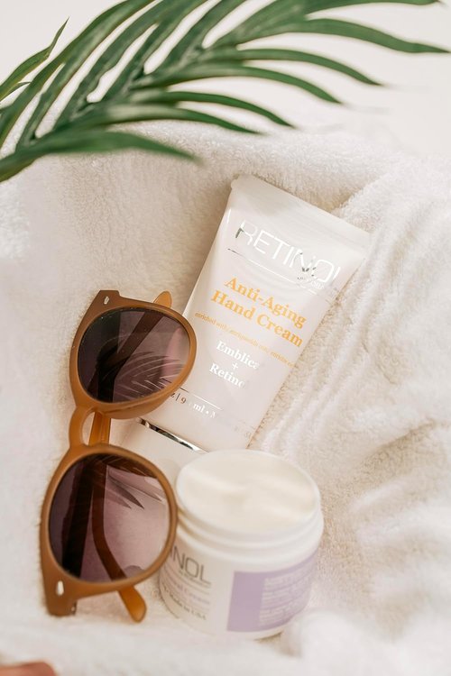 Robanda Retinol Anti-Aging Hand Cream - Hydrating Lotion to Reduce Fine Lines & Wrinkles | 3 oz, 2 Pack