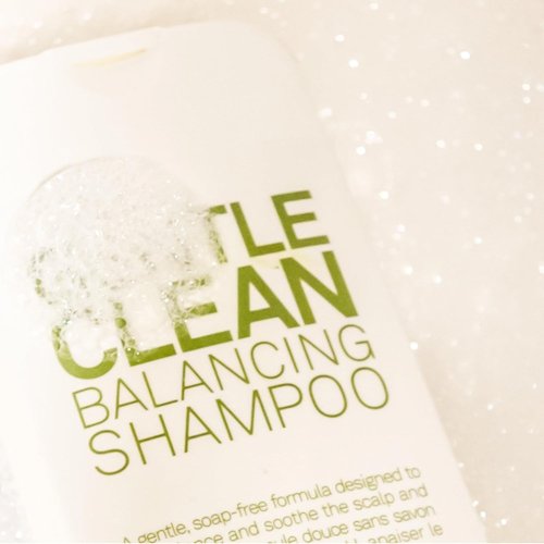 ELEVEN AUSTRALIA Gentle Clean Balancing Shampoo - Sulfate-Free, Lightweight Hydration for All Hair Types