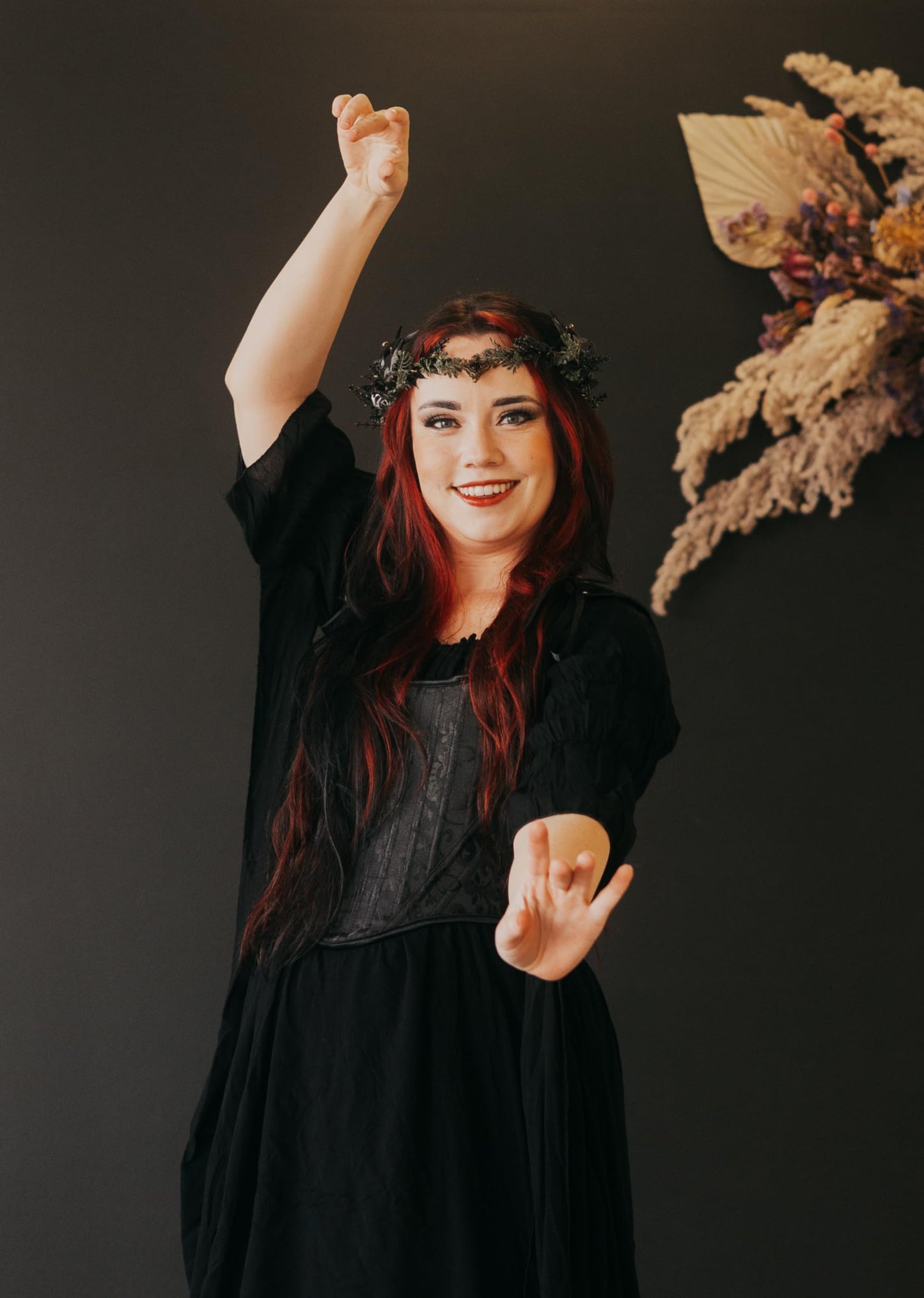 MOSTORY Light up Elf Crown - Black Antler Headpiece Gothic Flower Circlet Elven Woodland Tiara for Women Renaissance Fair Cosplay Halloween Costume Photo Shoot
