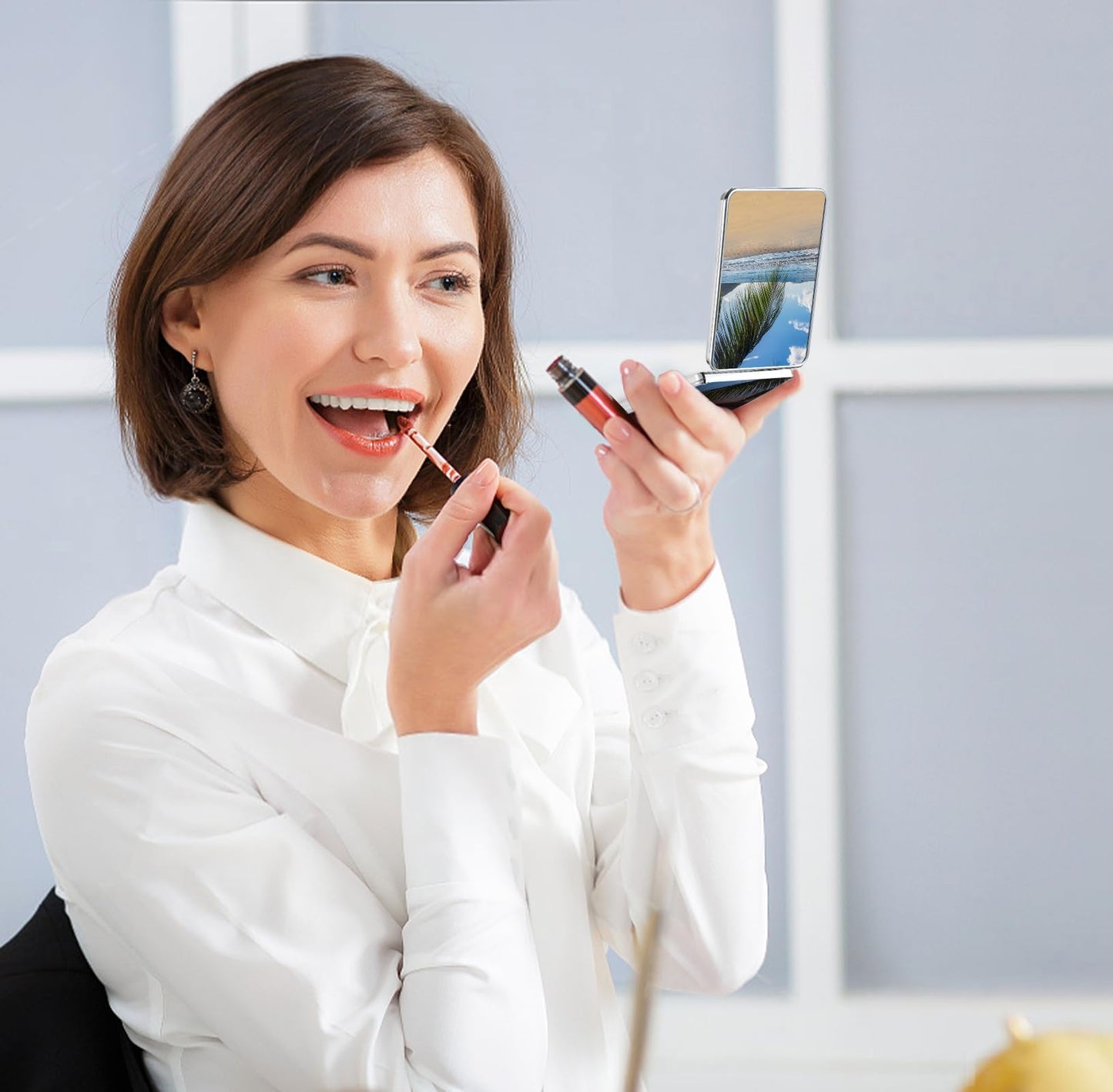 dcdcee Pocket Mirror, Small Travel Mirror with Magnification, Portable Double-Sided Magnifying Cosmetic Mirror for Daily (Beach)