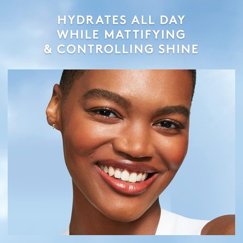 COVERGIRL Clean Fresh Moisturizer - Oil-Free & Mattifying Formula | 2.0 Oz