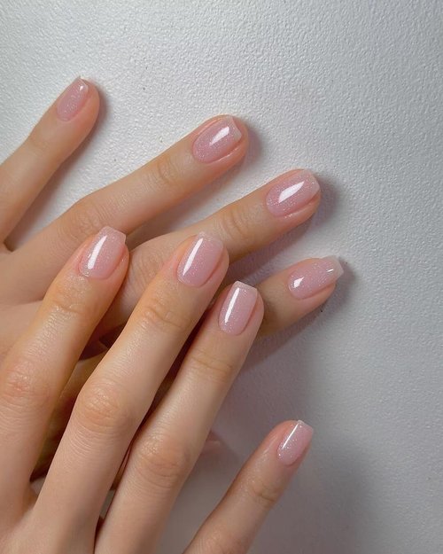 Vishine Glitter Nude Pink Gel Polish Iridescent Shimmer Jelly Neutral Color Skin Tone Clear Pink 16ml Sparkle Pink Natural Soak off UV LED Cured for Home Salon DIY Nail Art E030