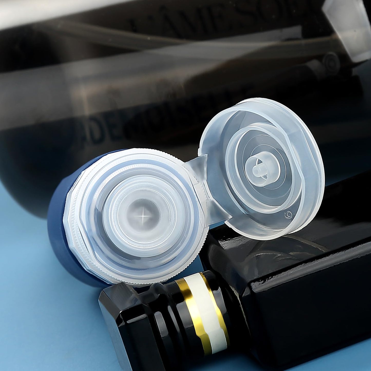 Mrsdry Travel Bottles for Toiletries, Tsa Approved 2oz Travel size Bottles, BPA Free Leak Proof Travel Toiletry Containers, Refillable Travel Accessories with Toiletry Bag for Shampoo Liquid (4 Pack)