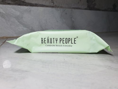 Beauty People Aloe Vera Refreshing Wipes - 3 in 1 Cleansing & Hydrating Makeup Remover