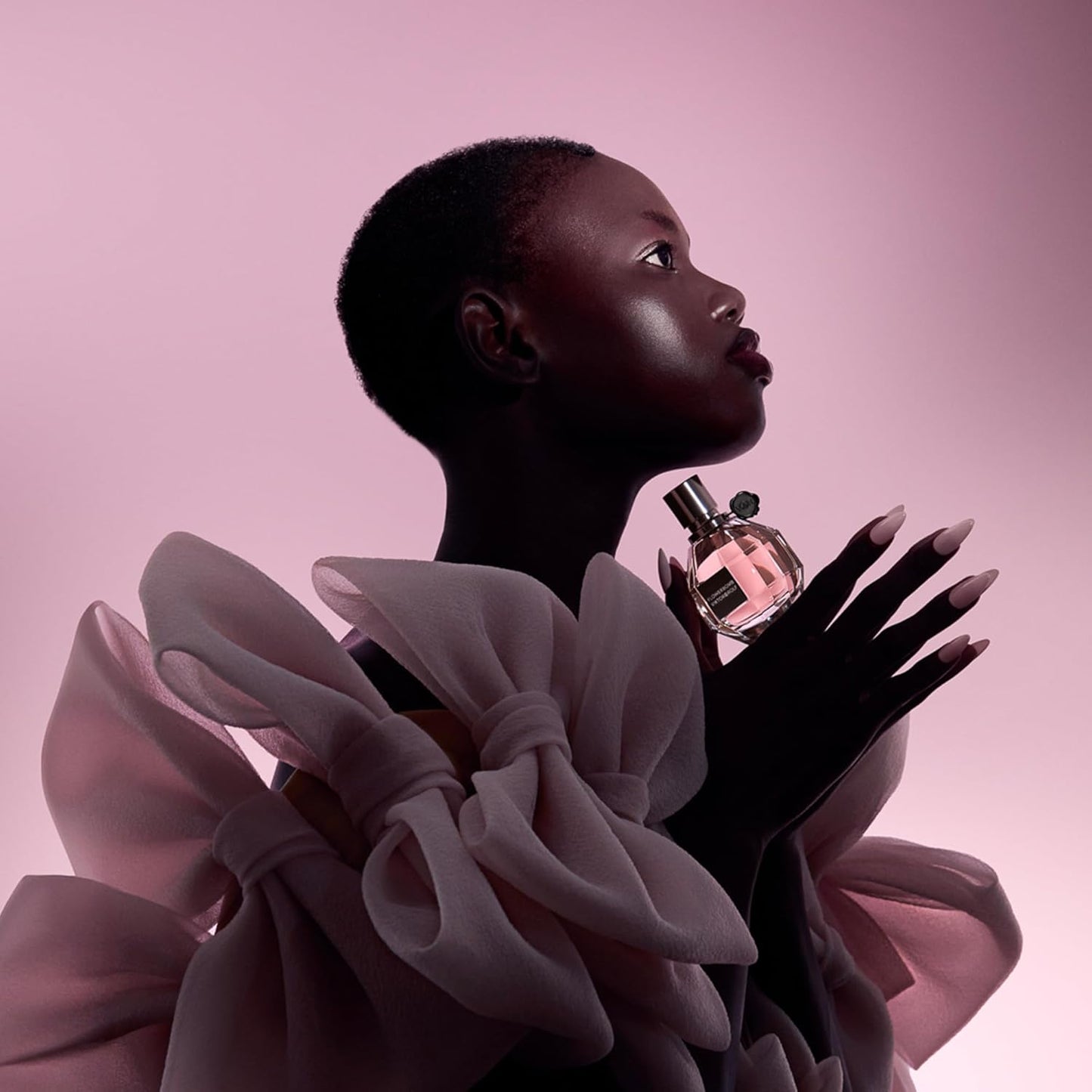 Viktor&Rolf - Flowerbomb Eau de Parfum - Women's Floral & Woody Perfume - Notes of Rose, Peony & Patchouli