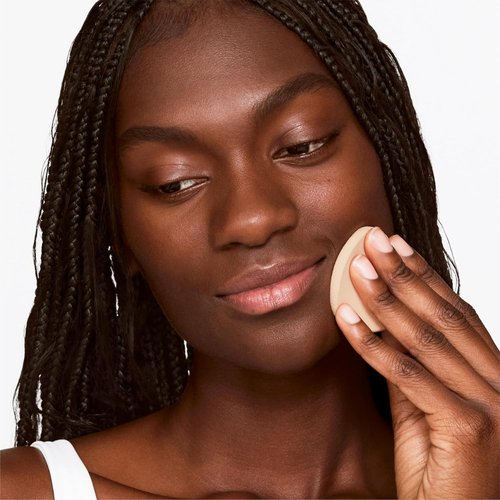 Clinique Stay-Matte Sheer Pressed Powder for Oily Skin | Sheer Coverage & Matte Finish | Minimizes Shine