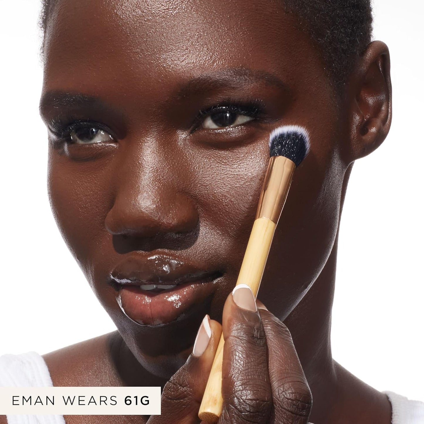 Tarte Concealer Paw Brush - Seamless Application for Dark Circles & Discoloration | Vegan & Cruelty-Free