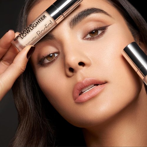Rodial Banana Lowlighter Liquid Concealer - Yellow Under Eye Brightener with Hyaluronic Acid & Vitamin E, 0.1 fl oz
