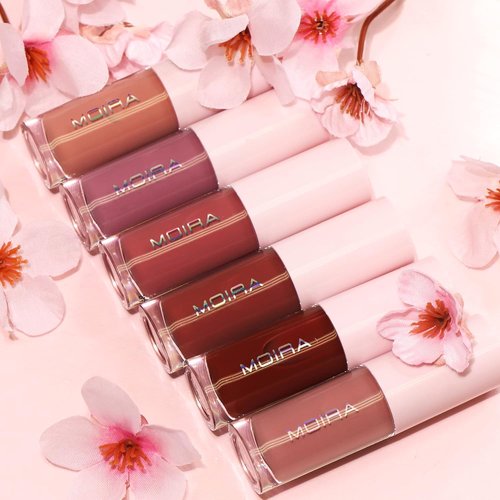Moira Glow Getter Lip Oil - Hydrating Formula in Soft Peach | Nourishing & Moisturizing