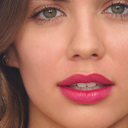 Clarins Water Lip Stain | Buildable Matte Finish | Kiss Proof, Transfer-Proof, Lightweight and Long Lasting | Contains Hyaluronic Acid | 0.2 Fluid Ounces