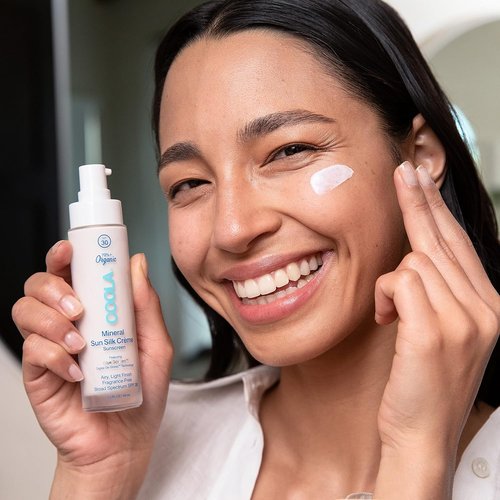 COOLA Organic Sun Silk Crème - SPF 30 Face Moisturizer with BlueScreen Technology | 1.5 Fl Oz