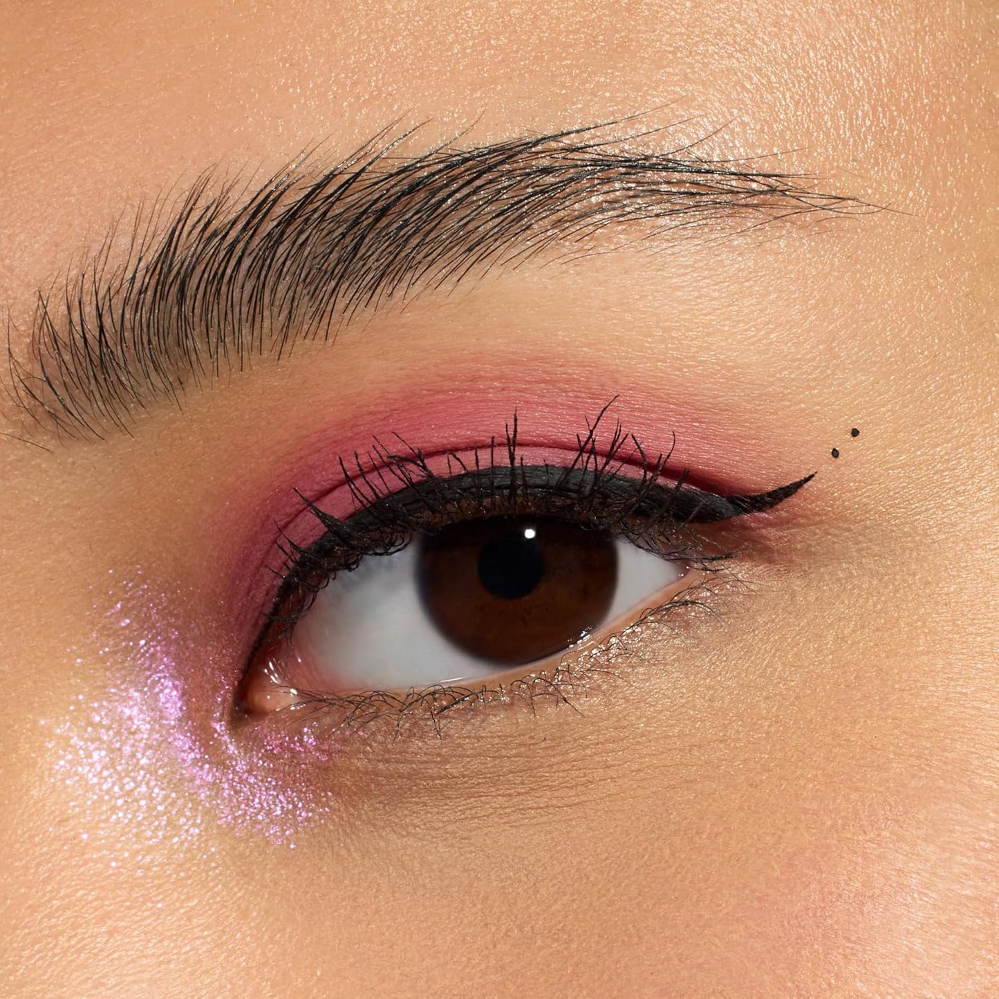 essence | Lash Princess Liner Brown | Smudge Proof, Matte Eyeliner with Ultra-Fine Brush Tip | Vegan & Cruelty Free