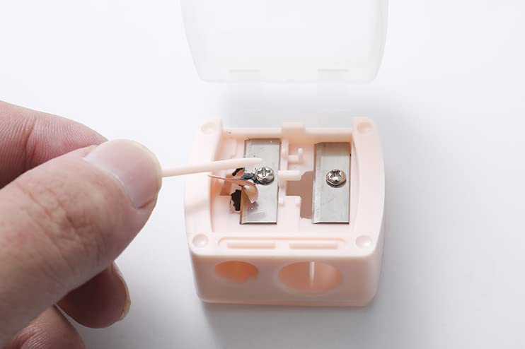 WOIWO 2PCS Double Hole Pencil Sharpener Makeup Pencil Eyebrow Pencil Eyeliner Pencil Planer Pencil Sharpener Makeup Aid Tool