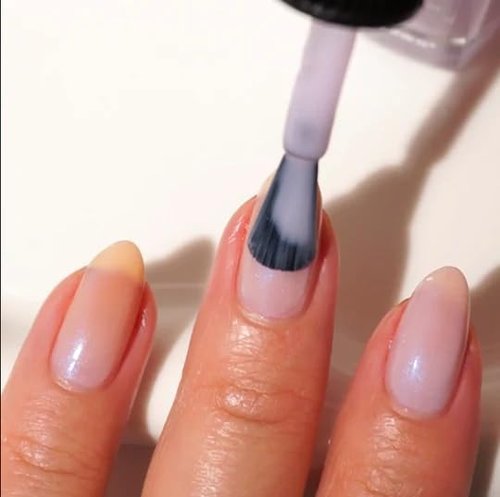 LONDONTOWN Illuminating Nail Concealer - Sheer Brightening Polish & Strengthener for Discolored Nails | 0.4 Fl Oz