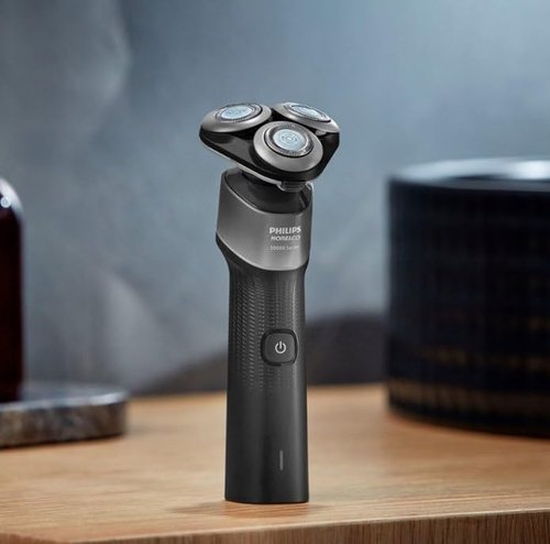 Philips Norelco X5004 Rechargeable Wet & Dry Shaver - Precision Trimmer Included