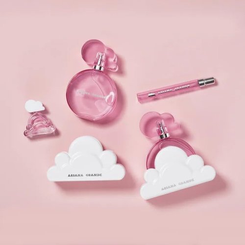 Ariana Grande Cloud Pink Eau de Parfum – Long Lasting Fragrance with Dragon Fruit, Vanilla Orchid, and Amber Woods – Gourmand Musk Women’s Perfume – Travel Size – 0.33 Fl Oz
