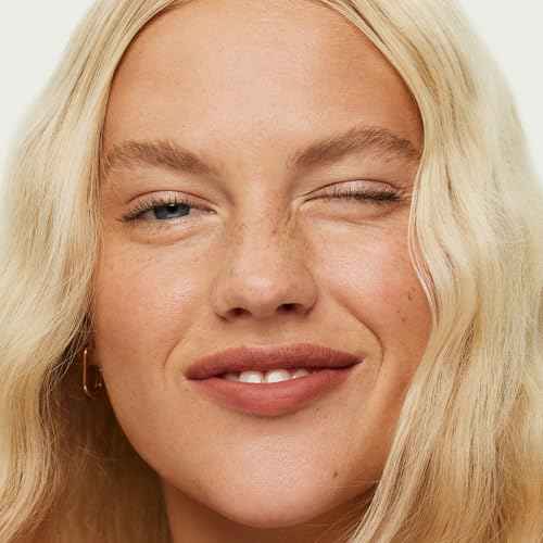 ILIA - Lip Sketch Hydrating Crayon | Hydrate, Plump, Smooth, Strengthen | Long Lasting up to 12-Hours, Bleed-Resistant, Soft-Matte | Barrier-Building, Non-Toxic, Cruelty-Free (Banquette)