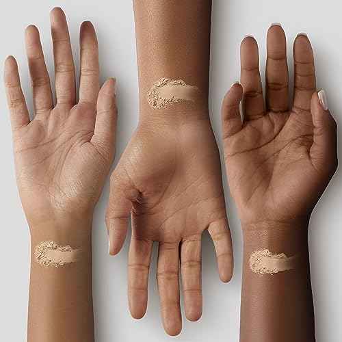 COVERGIRL Smoothers Pressed Powder, Translucent Medium 715, 0.32 Ounce (Packaging May Vary)