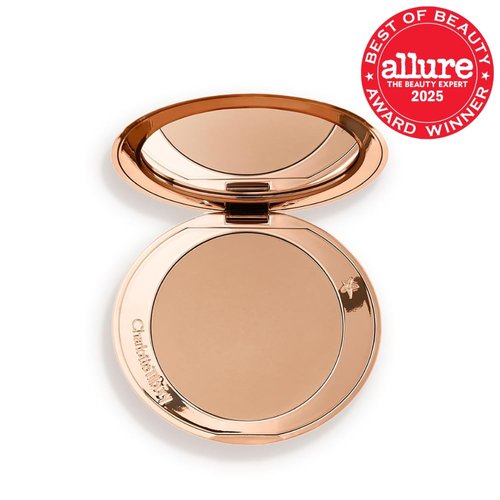 Charlotte Tilbury Airbrush Matte Bronzer - Smoothing Blurring Powder for Flawless Skin - Refillable with Silky Mica & Hyaluronic Acid