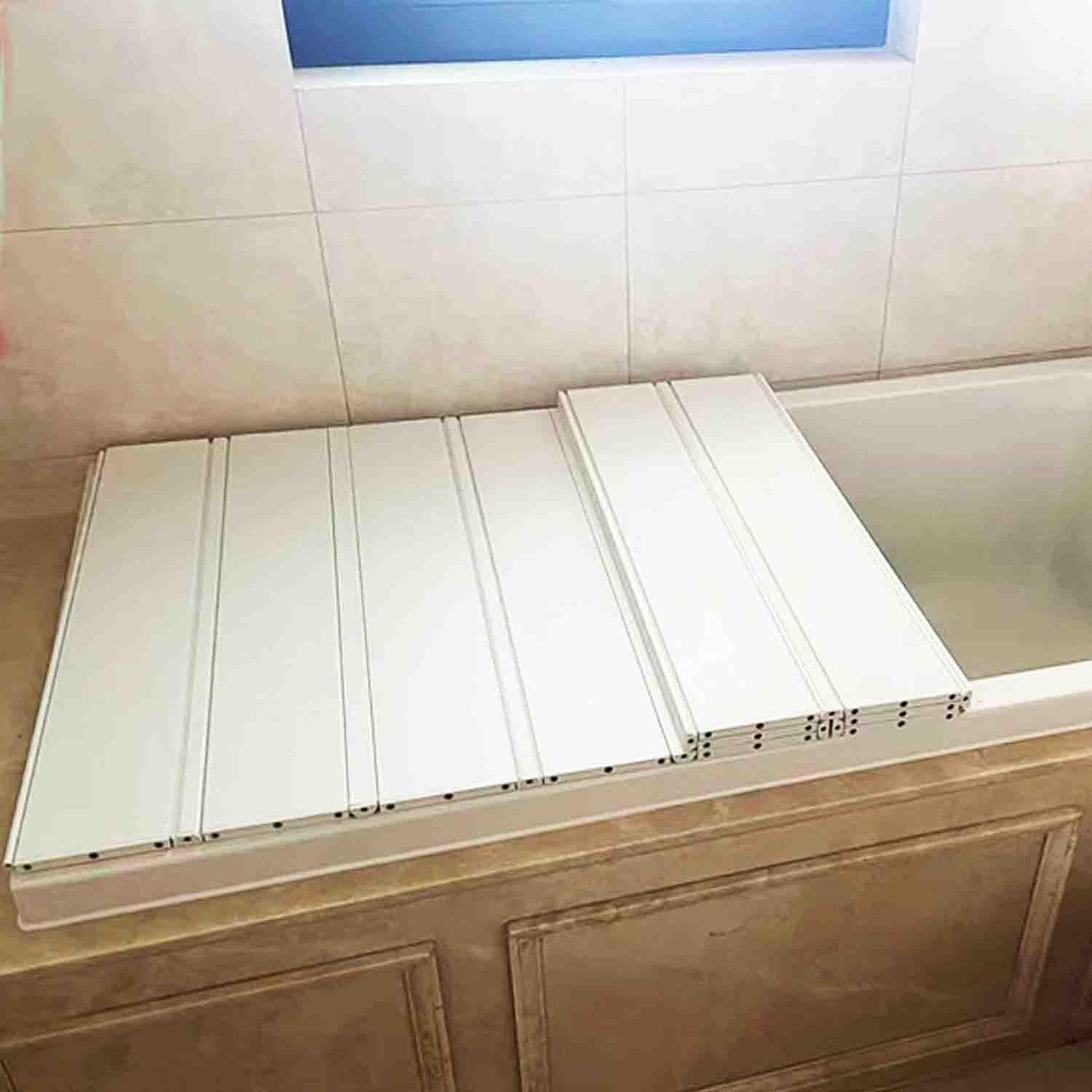 HJJKKH Shutter Bathtub Lid, Foldable Waterproof Bathtub Cover with 0.65cm thickness, PVC Bathtub Tray, Anti-dust Bathtub Cover Bath Insulation Cover, Store Wine Glass,Books,Tablets,Cellphones