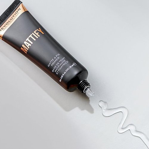 Makeup Revolution Mattify Face Primer - Lightweight Translucent Formula for Smooth Complexion | 0.94 Fl Oz