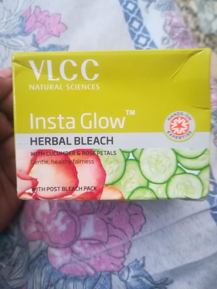 Vlcc Insta Glow Herbal Bleach With Cucumber & Rose Petal For Fairness 54 gm