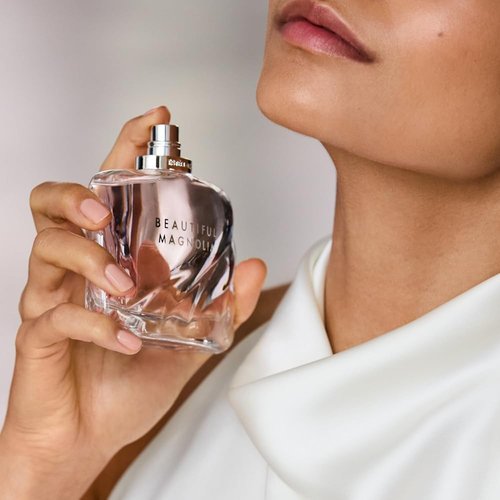 Estée Lauder Beautiful Magnolia Eau de Parfum Spray with Notes of Lush Magnolia, Solar Gardenia, Warm Woods & Luminous Musk | Perfumes for Women, Travel Size, 0.34 Fl Oz