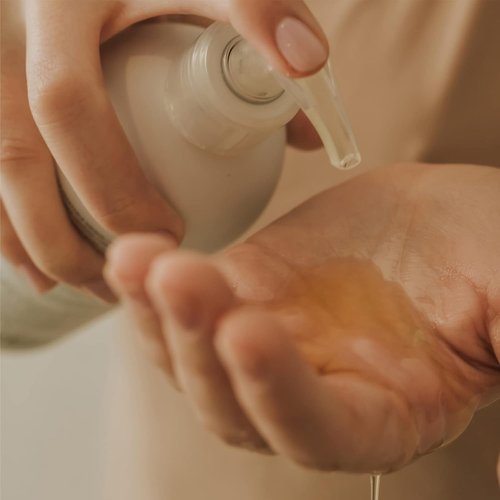 Babe Laboratorios Oil Soap - Nourishing Formula for Soft Skin | 500ml