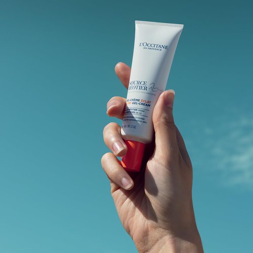 L'OCCITANE Glow Gel-Cream - Visibly Plump Skin with Dewy Finish for Normal to Combination Skin | 1.7 Oz
