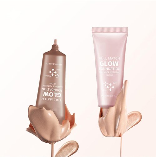 Natural Glow Illuminator Glotion - Hydrating, Long-Lasting Highlighter for Face & Body with Sheer to Light Buildable Coverage and Radiant, Sun-Kissed Look, 1.35 fl oz (#3 Medium, 1 Piece)