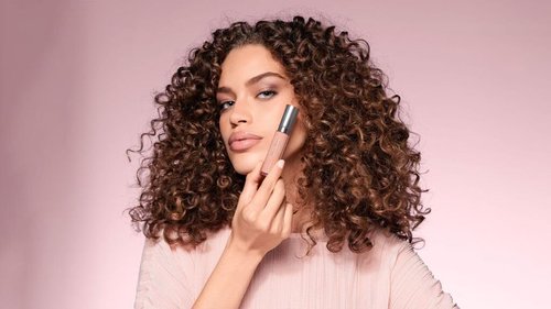 Pupa Milano Lip Gloss - Extreme Shine & Volume, Moisturizing Non-Sticky Formula | Enchanted Moment - 0.17 Oz