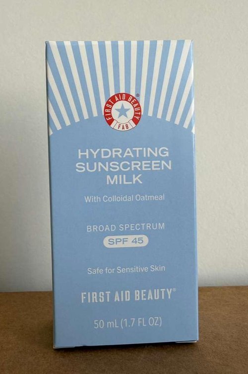First Aid Beauty - Hydrating Sunscreen Milk | Broad Spectrum SPF 45 with Colloidal Oatmeal, 1.7 oz