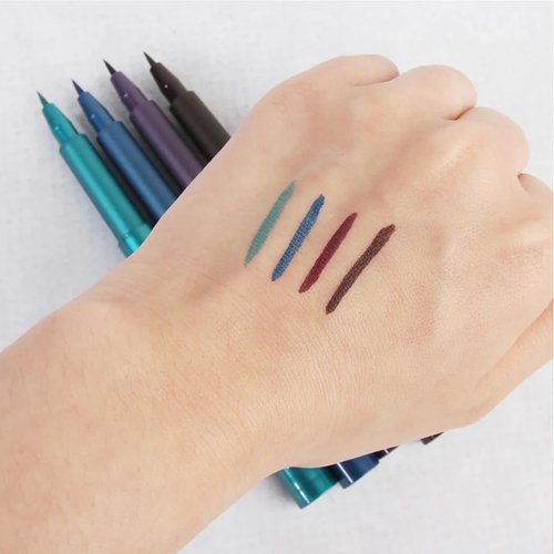 L.A. Girl Fineline Eyeliner - Precise Black Formula for Effortless Application | GLE721
