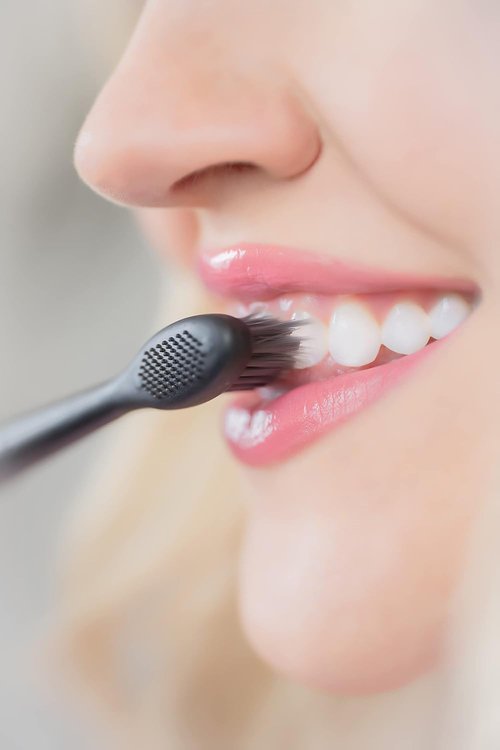 EZZI Replacement Toothbrush Head - Ultra Soft Bristles for Whitening & Sensitive Teeth