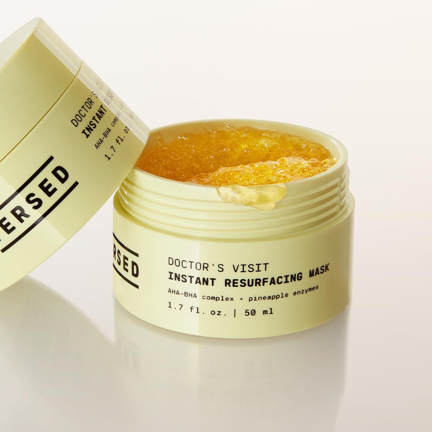 Versed Doctor’s Visit Instant Resurfacing Face Mask - Exfoliating AHA, BHA & Enzyme Formula - Brightens & Moisturizes Skin with Vitamin C - Vegan (1.7 fl oz)