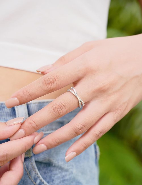 IMOLOVE Moissanite Eternity Ring - Criss Cross Wedding Band for Women | Sterling Silver, Sizes 4-11