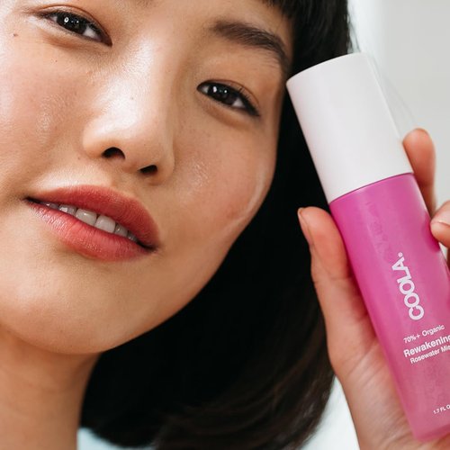 COOLA Organic Rosewater Mist Face Spray - Skin Barrier Protection with Ginseng & Green Tea, 1.7 Fl Oz