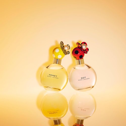 Marc Jacobs Dot Eau de Parfum - Floral Women's Fragrance with Red Berries, Jasmine & Vanilla