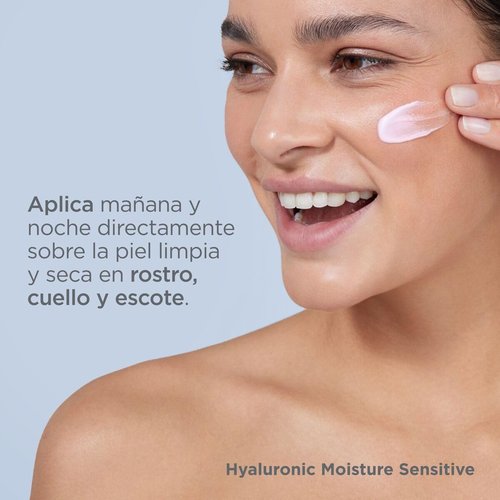 ISDIN Isdinceutics Hyaluronic Moisture Daily Face Moisturizer - Calming Formula for Sensitive Skin, 1.76 OZ