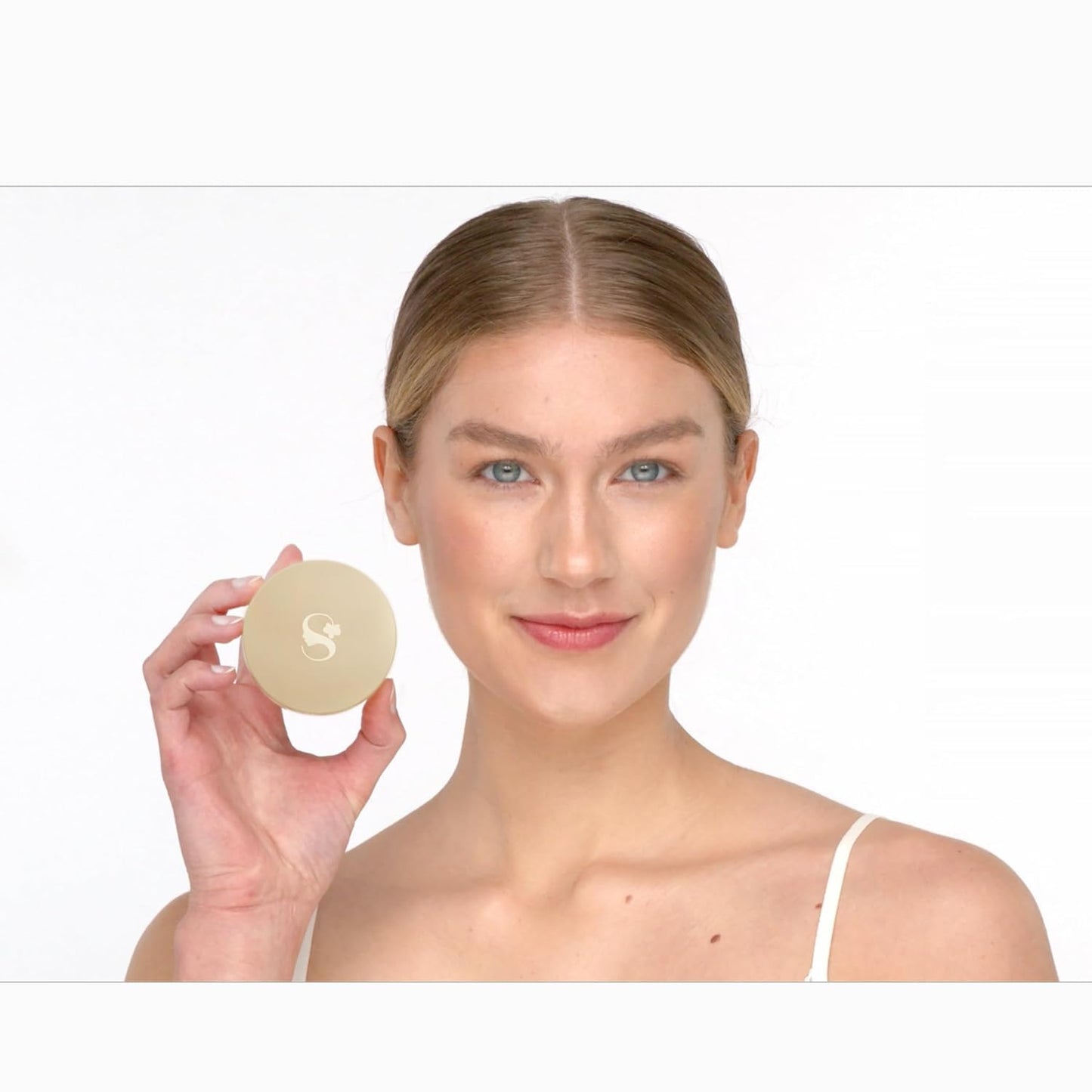 SeneGence Loose Setting Powder - Medium 0.29 Oz | Matte Finish & Lightweight Oil-Absorbing Formula