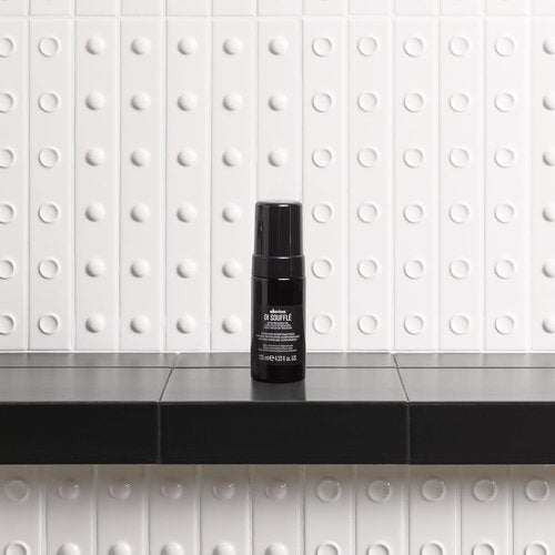 Davines OI Soufflé - Silkening Bodifying Foam for Fine to Medium Hair | Volume, Shine & Heat Protection - 4.23 Fl Oz