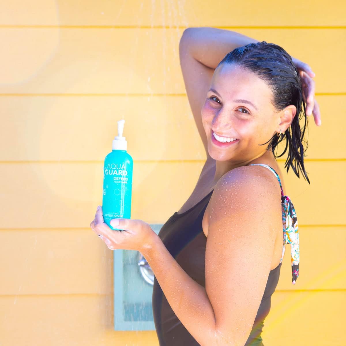 AquaGuard Gentle Clarifying Shampoo - Defeat Chlorine and Enjoy the Pool - No More Pool Hair Smell - Paraben and Gluten Free, Vegan, Color Safe, Leaping Bunny Certified (One Bottle)