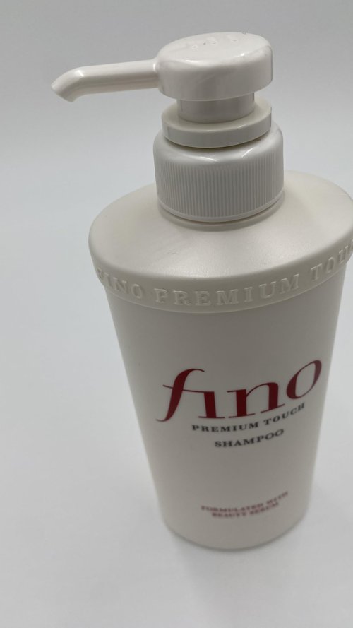 Thunder Tech JapanFino Premium Touch Moist Shampoo 18.6fl.oz./550ml