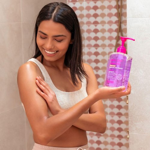 b.tan Insanely Dark Clear Self Tanning Gel with Mitt Kit | Glow Your Own Way Next Level Bundle - Quick Express Tanner for Face and Body with Applicator, Transfer-Proof, No Fake Tan Smell, 16 Fl Oz