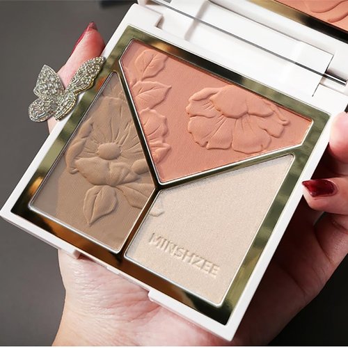 Regine Switzerland Face Highlighter & Contouring Palette - Natural Shiny Finish with Mirror & Brush